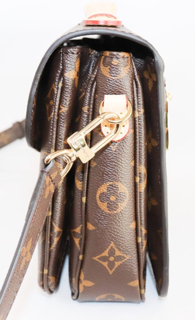 Side of the Pochette Metis