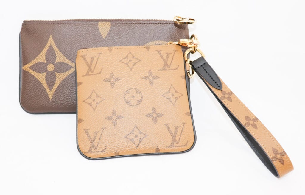 Trio Pouch Review, Louis Vuitton. It's a big NO for me. 