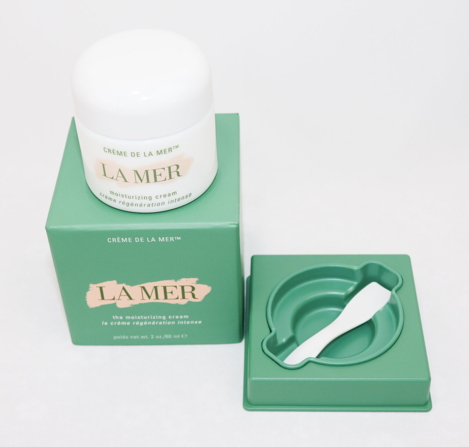 LA MER MOISTURIZING CREAM CRÈME DE LA MER Luxeaholic
