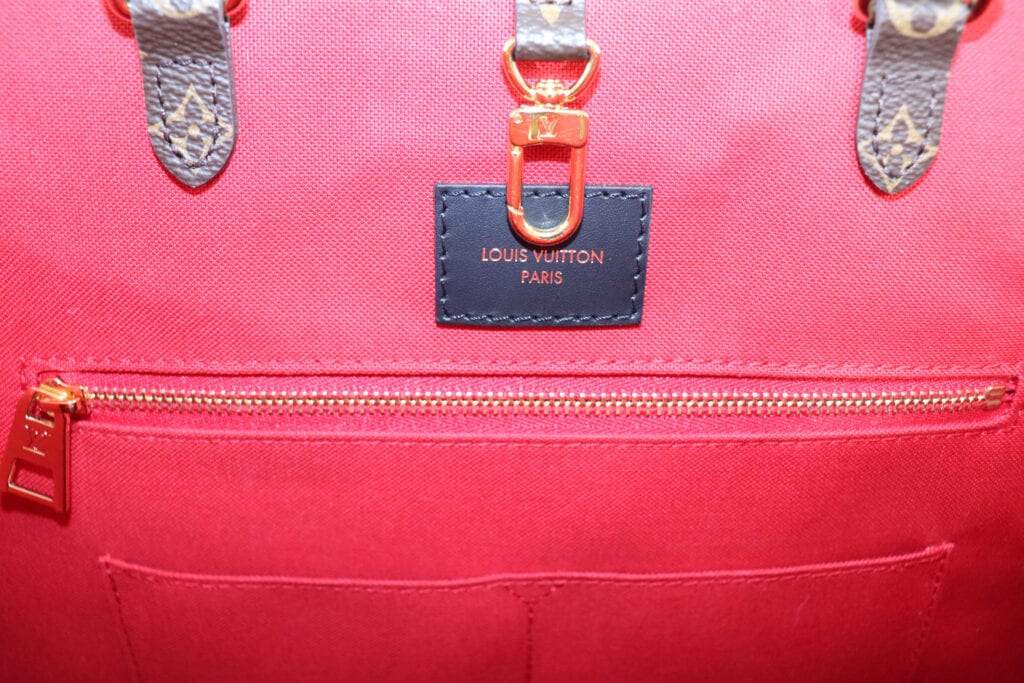 Label of the Louis Vuitton Onthego MM